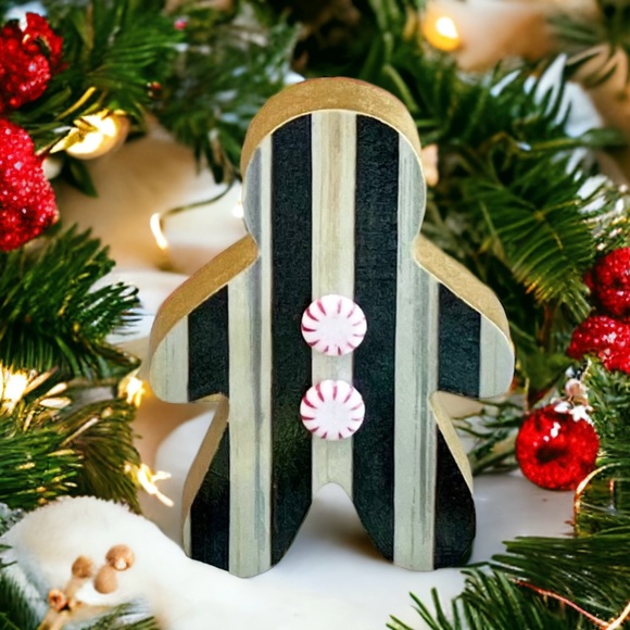 LAST Courtly Stripe Gingerbread Man - Picture 1 of 1